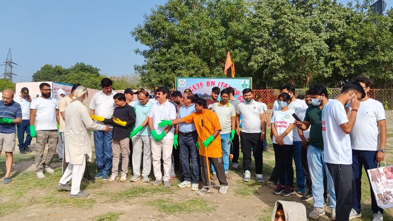 Community Participation in the Yamuna Cleanliness Drive